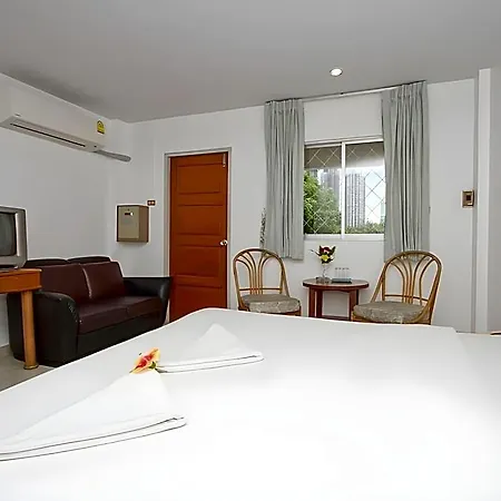 Sawasdee Place Hotel