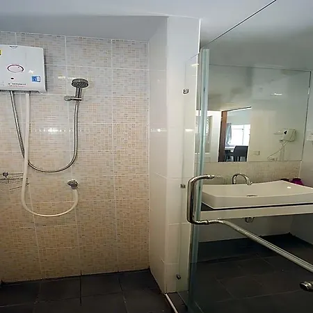 R-Con Hotel @ Siam Pattaya