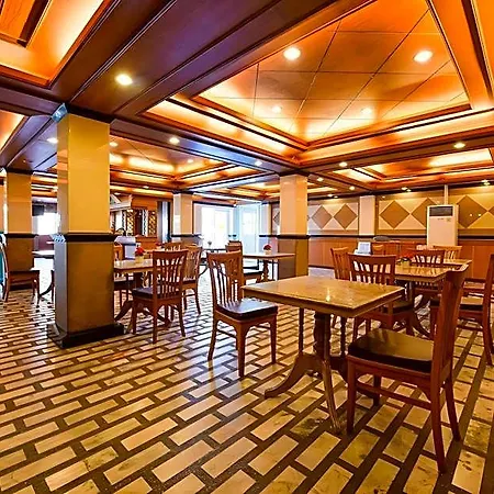 Hotel Aa 3*