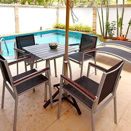 Hidden Palm Pool Hotel 3*