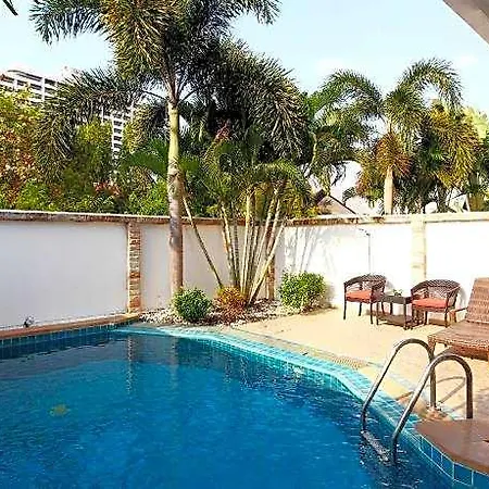 Hidden Palm Pool Hotel Pattaya