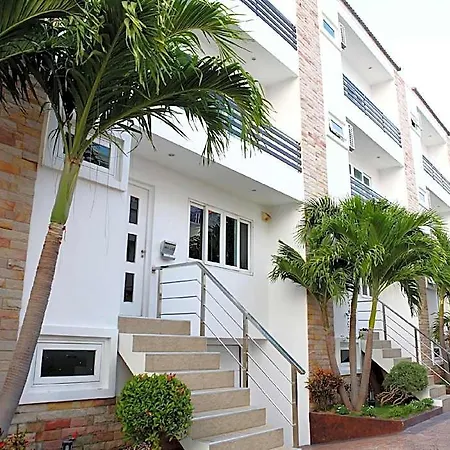 Hidden Palm Pool Pattaya