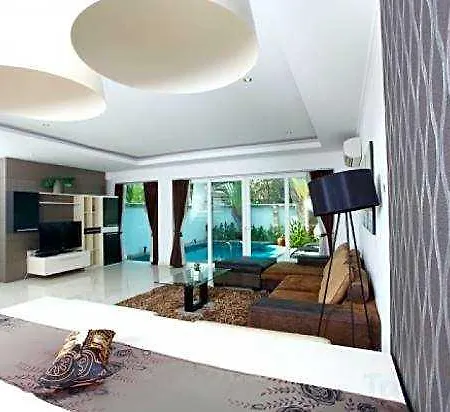 Hidden Palm Pool 3*