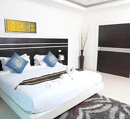 Hotel Hidden Palm Pool Pattaya