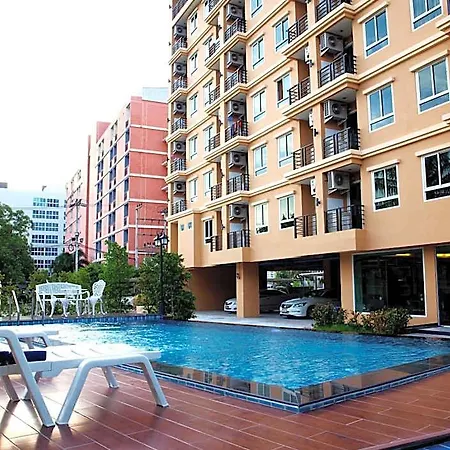 V Hotel 2*