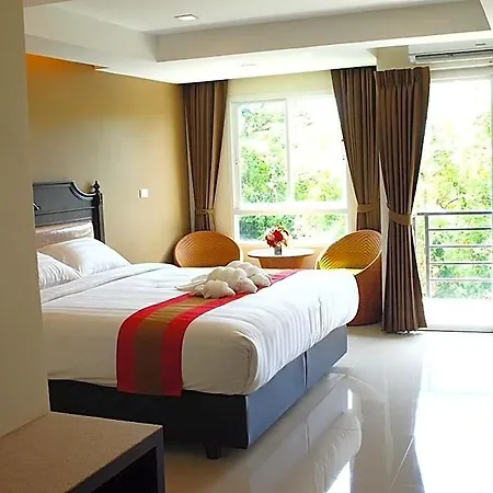 V Hotel 2*