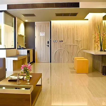 Tsix5 Phenomenal โรงแรม Pattaya
