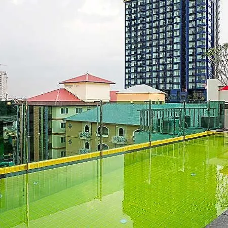 Sunshine Hip Hotel 3*