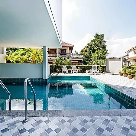 Baan Hinwong 2*