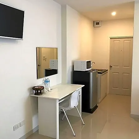 Baan Hinwong Hotel 2*