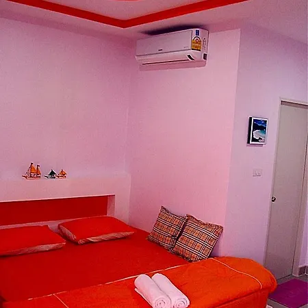 Baan Eang Hotel 2*
