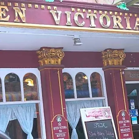 Hotel Queen Victoria Inn.