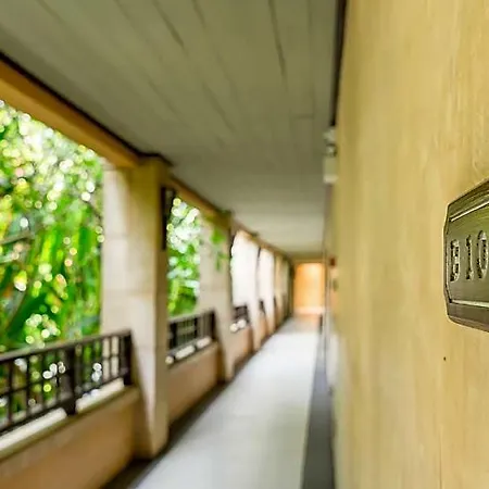 โรงแรม Plumeria 3*