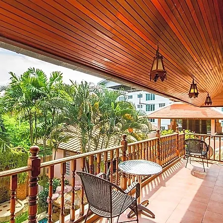 พระตำหนักวิลล่า 10 ห้องนอน พร้อมสระว่ายน้ำส่วนตัว Villa Pattaya