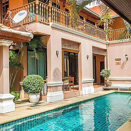 พระตำหนักวิลล่า 10 ห้องนอน พร้อมสระว่ายน้ำส่วนตัว * Pattaya