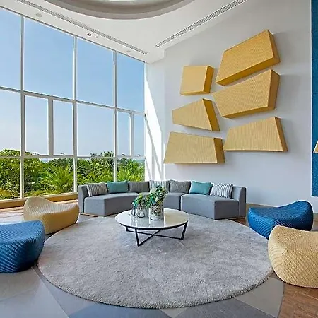 White Residences 3*