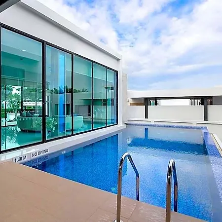 Hotel White Residences