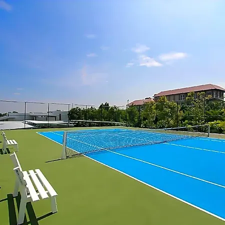 White Residences Hotel 3*