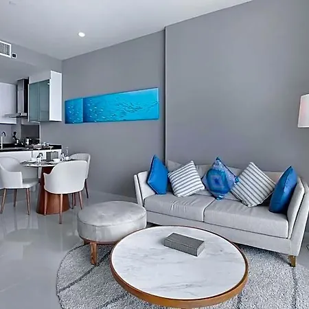 White Residences 3*