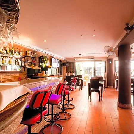 Hotel De 2*