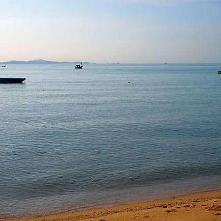 Baan Cha-lier Sook Bangsaray Hotel