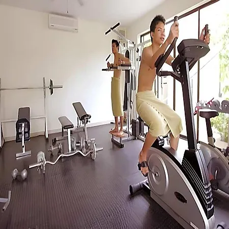 โรงแรม Sansuk Gay Sauna And Pattaya