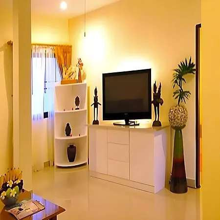 Sansuk Gay Sauna And โรงแรม 2*