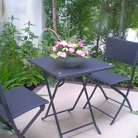 Sansuk Gay Sauna And โรงแรม 2*