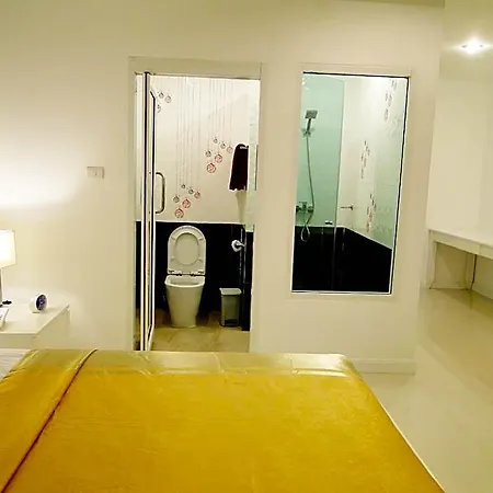 โรงแรม Sansuk Gay Sauna And 2*