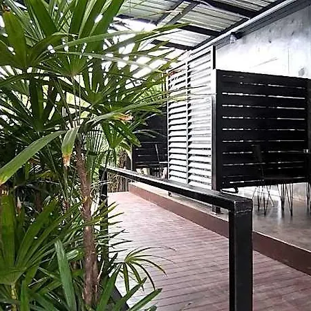 At Koh Larn Hotel 2*
