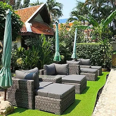 Le Prive Hotel 3*