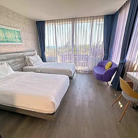 Bbhouse 3*