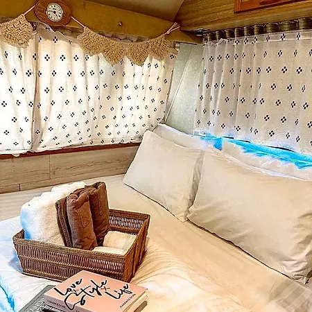 Sweet Box Hotel