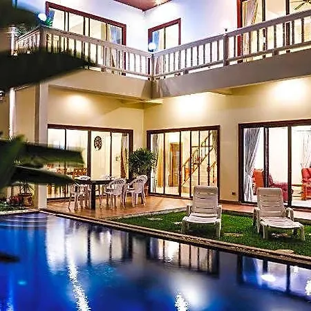 Hotel Avoca Pool