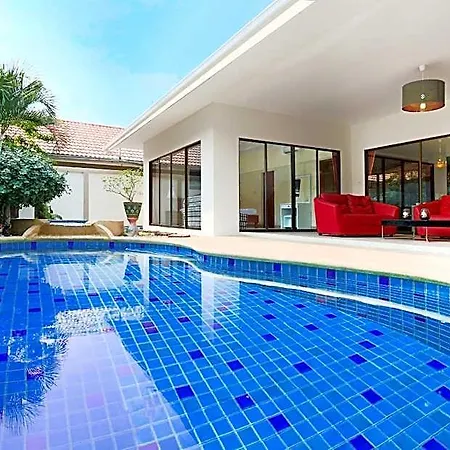 Avoca Pool 3* Pattaya