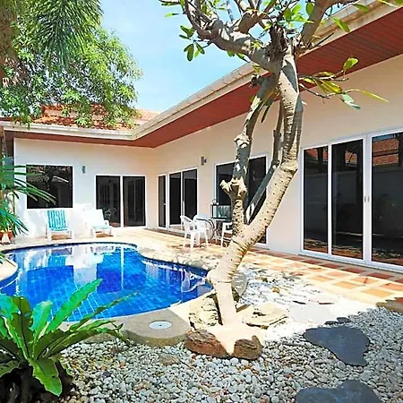 Avoca Pool Pattaya