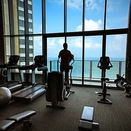 Northpoint Luxury Grandisvillas Pattaya