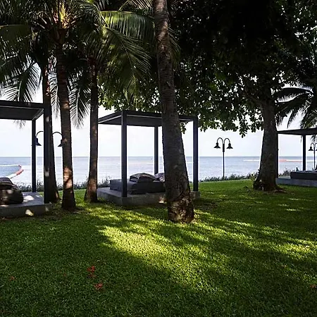 Northpoint Luxury Grandisvillas Hotel