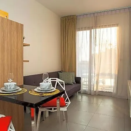 Unixx South By Gv Hotel Pattaya
