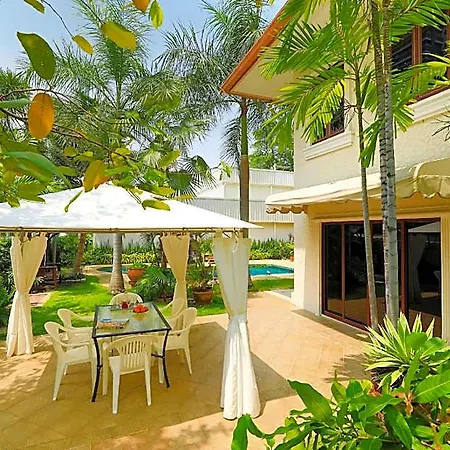 Siam Pool