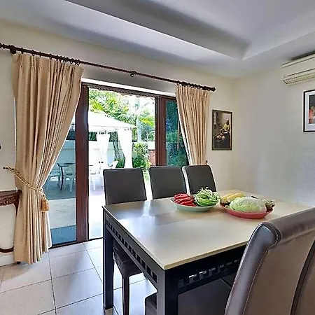 Siam Pool Villa Pattaya