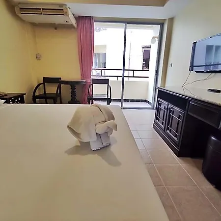 Chanthong Place Hotel