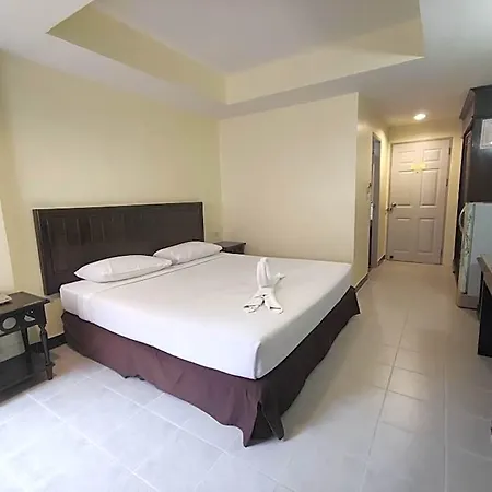 Hotel Chanthong Place *