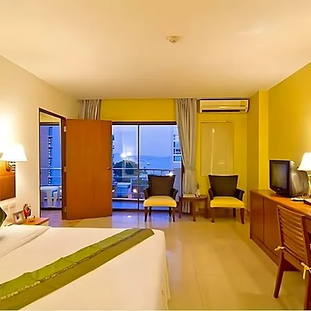 Best Beach Villa 3*