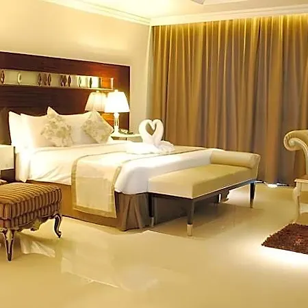 โรงแรม แอลเค รอยอล วิง 3*