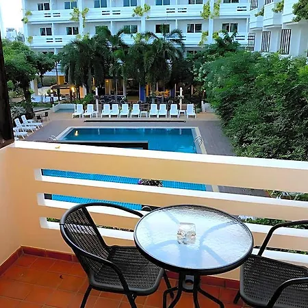 Hill Fresco โรงแรม 5*