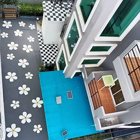 Hotel Lighthouse 2*