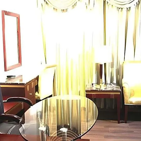 โรงแรม The Grand