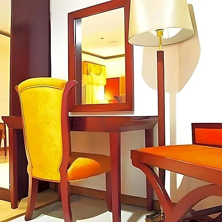 โรงแรม The Grand Pattaya