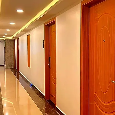 The Grand โรงแรม